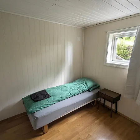 公寓 Kjellerleilighet Med Utsikt 弗莱克菲尤尔